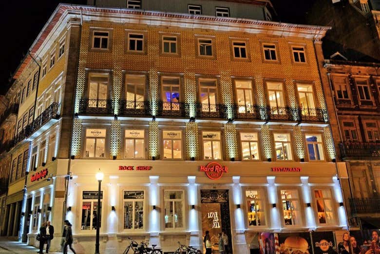 Hard Rock Cafe Porto di sera